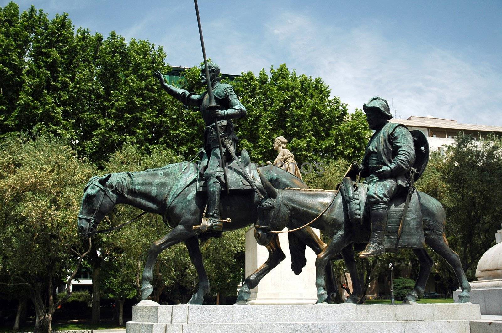 sculpture of Don Quijote de la Mancha in madrid