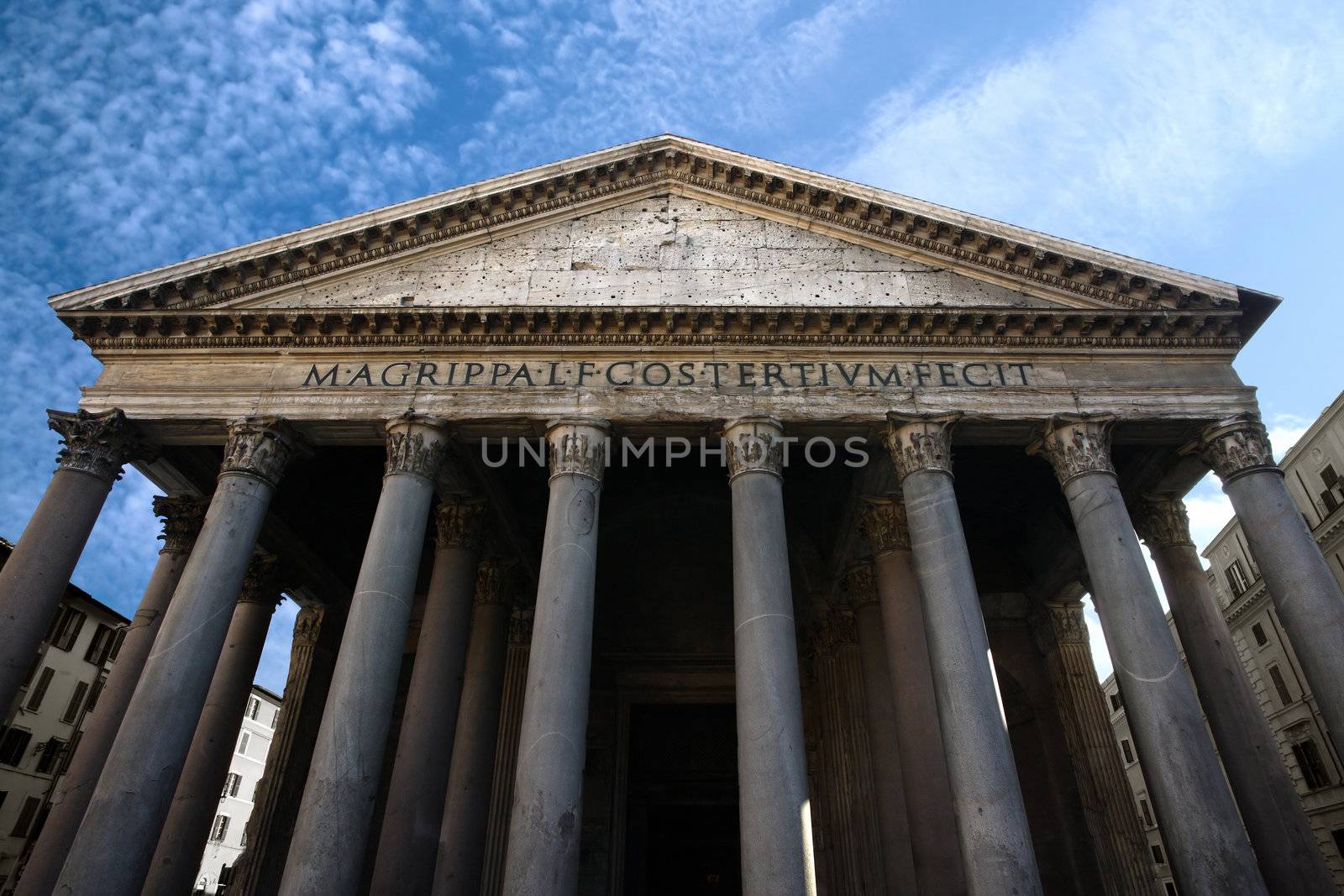 Pantheon in Rome by sumners