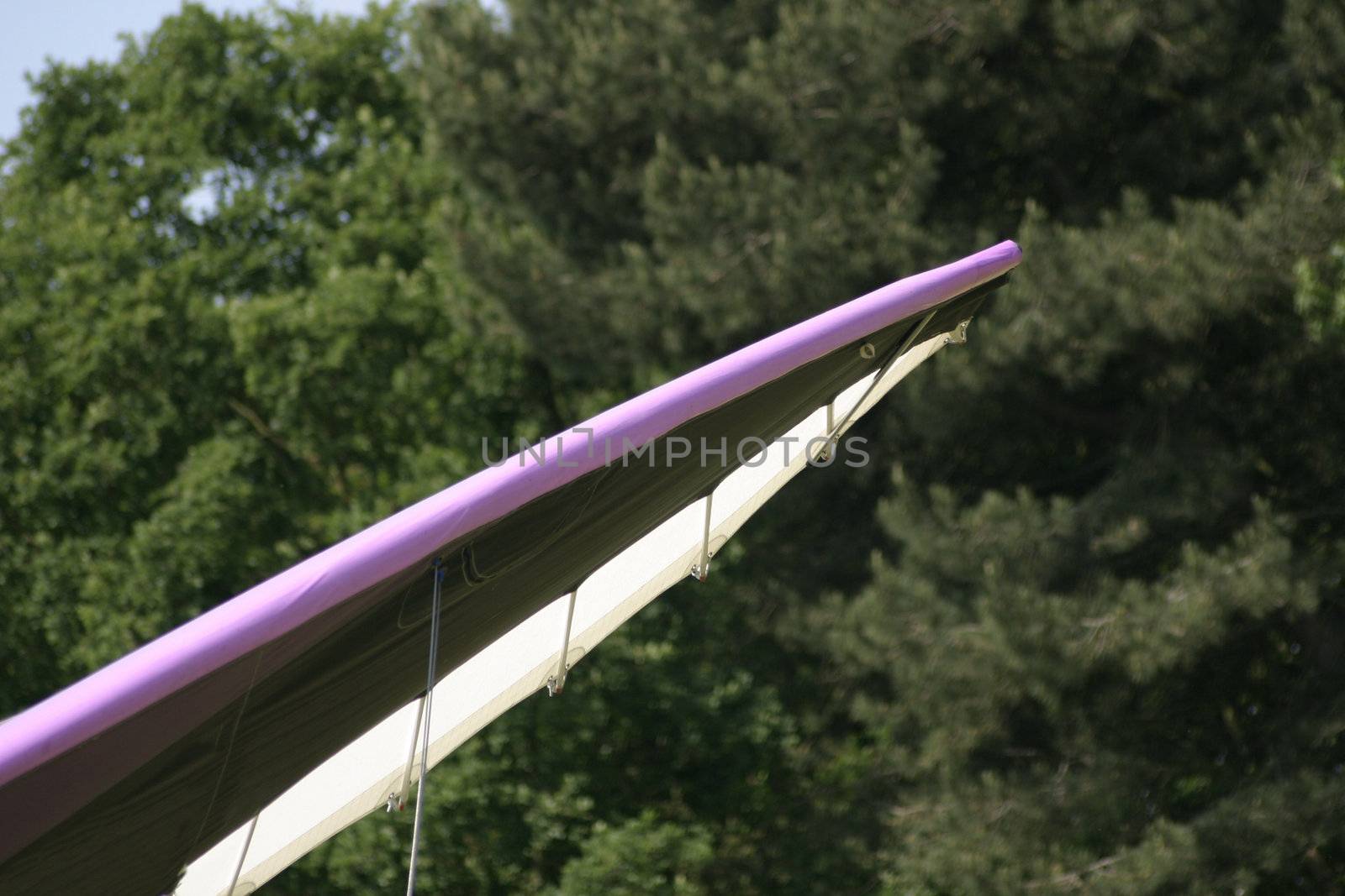 details of the tip of a hang glider