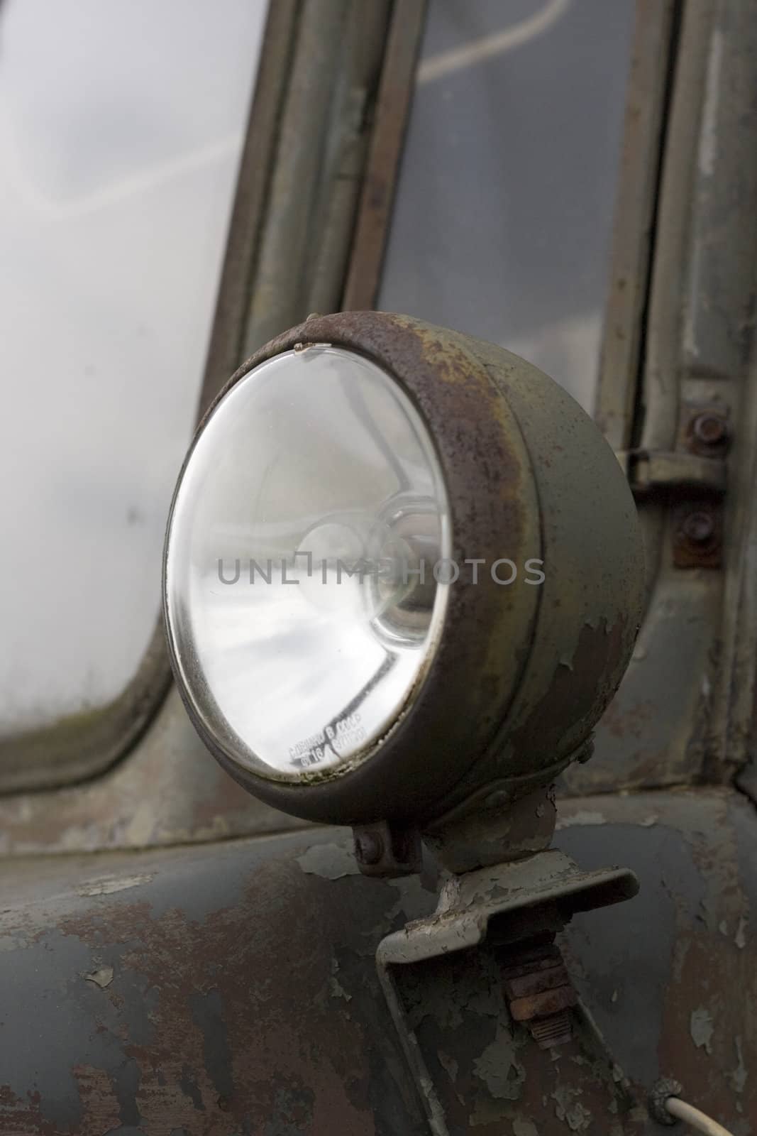 old rusted truck lamp by Yasioo