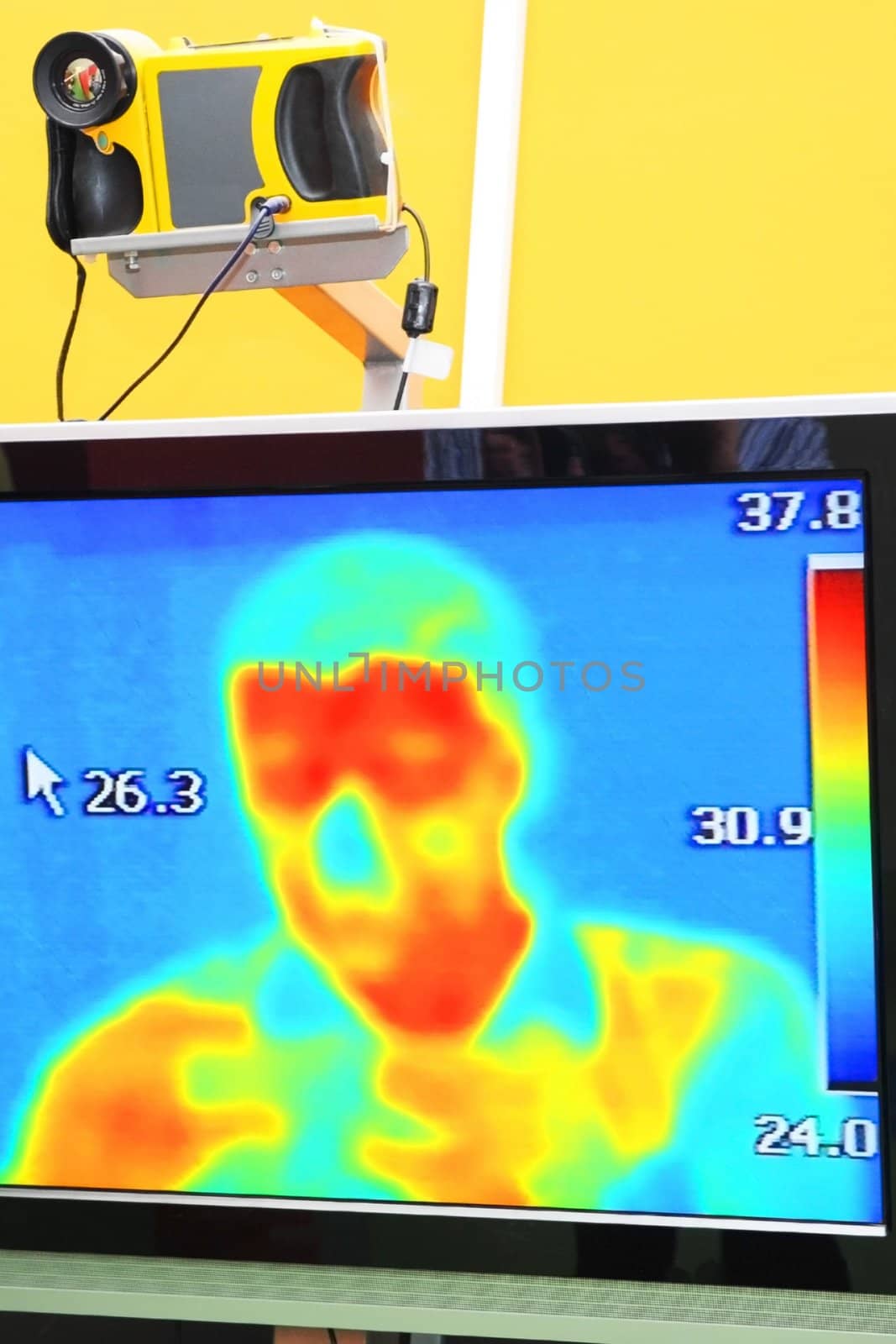  	Thermographic camera by Yaurinko