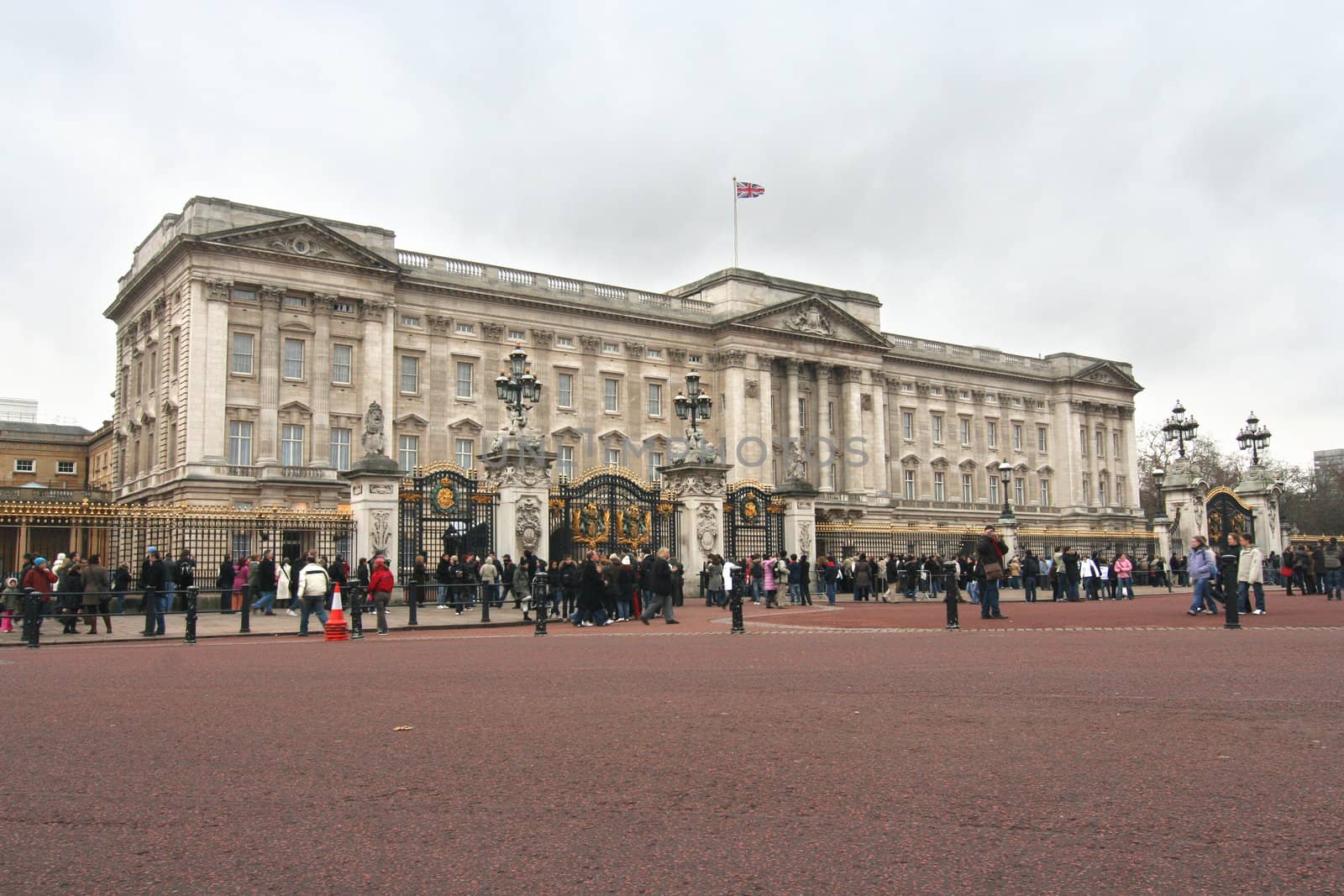Buckingham Palace with tourists on a winter's day