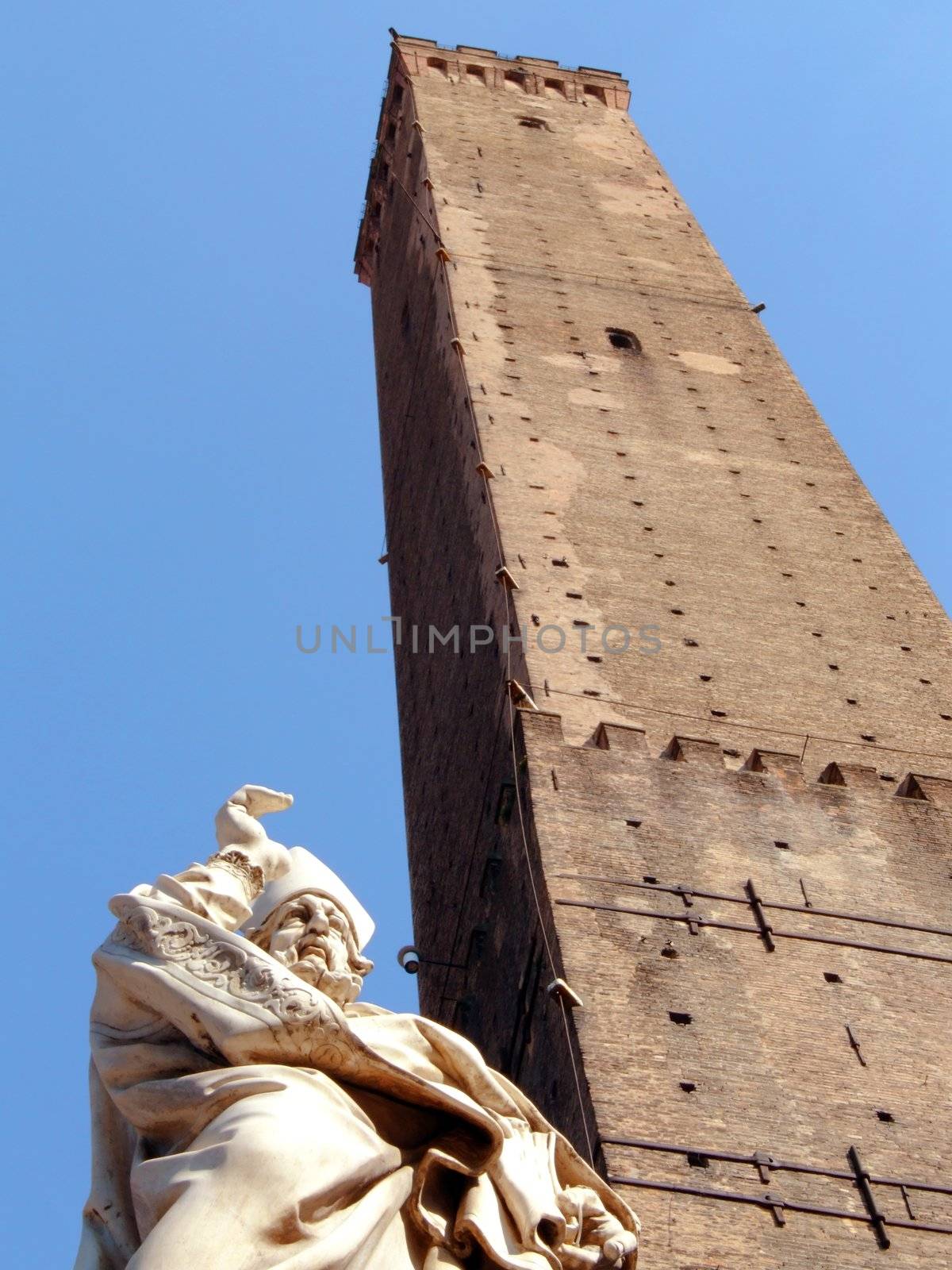 Asinelli Tower and Saint Petronius Statue
