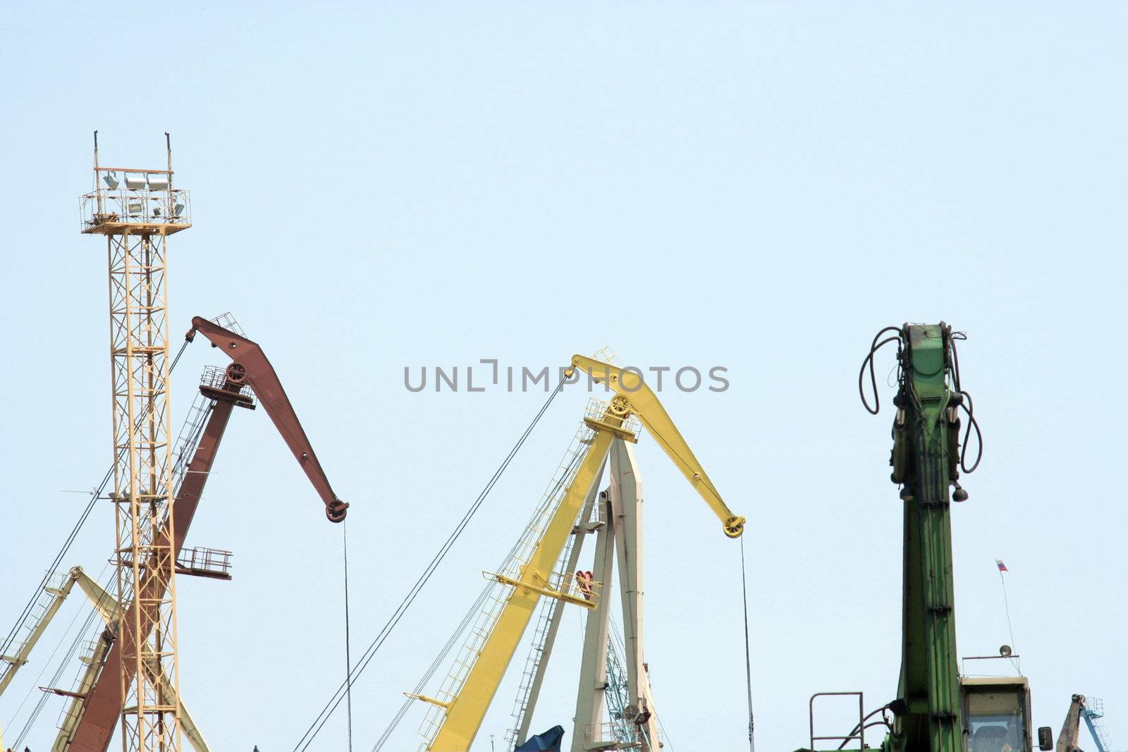 Three port cranes  by ichip