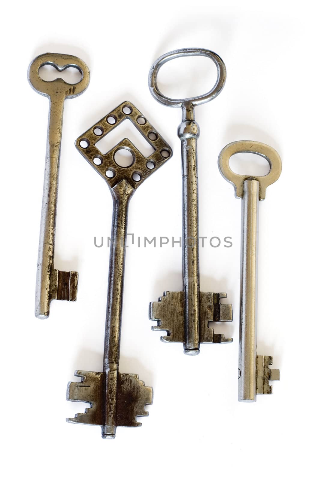 Old fashioned skeleton keys by ints