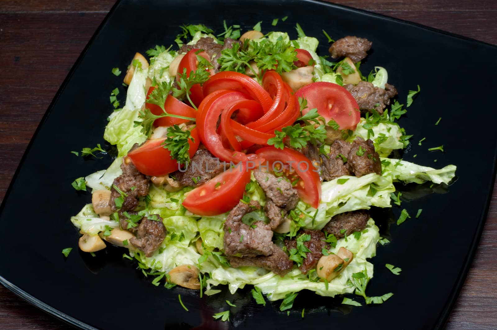 fresh vegetables and roasted meat salad, juicy and tasty 