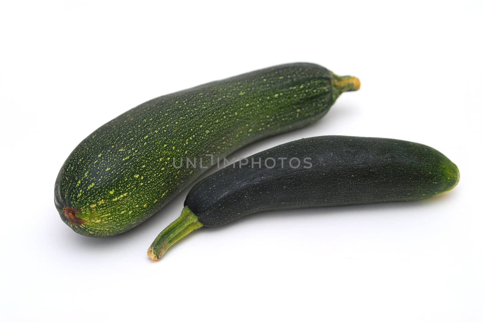 Two courgettes by Yaurinko