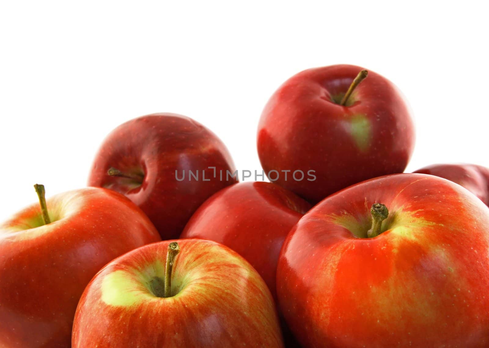 Ripe red apples by anikasalsera