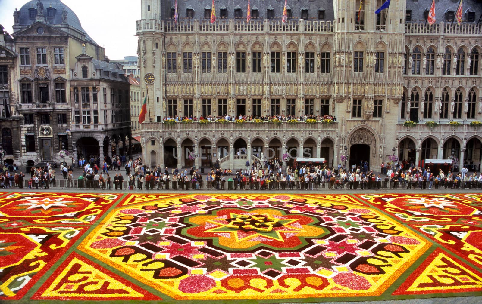 The Brussels flower carpet is designed of Begonias every second year in the central square - Grand Place. This year's theme was the kaledoscope.