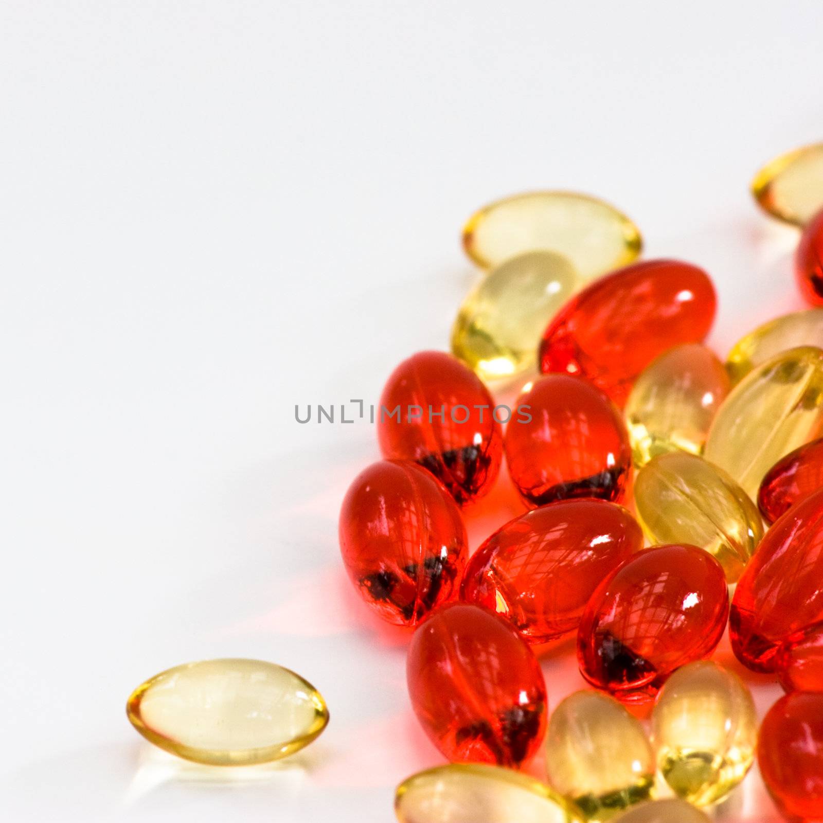 Yellow and red pills by naumoid