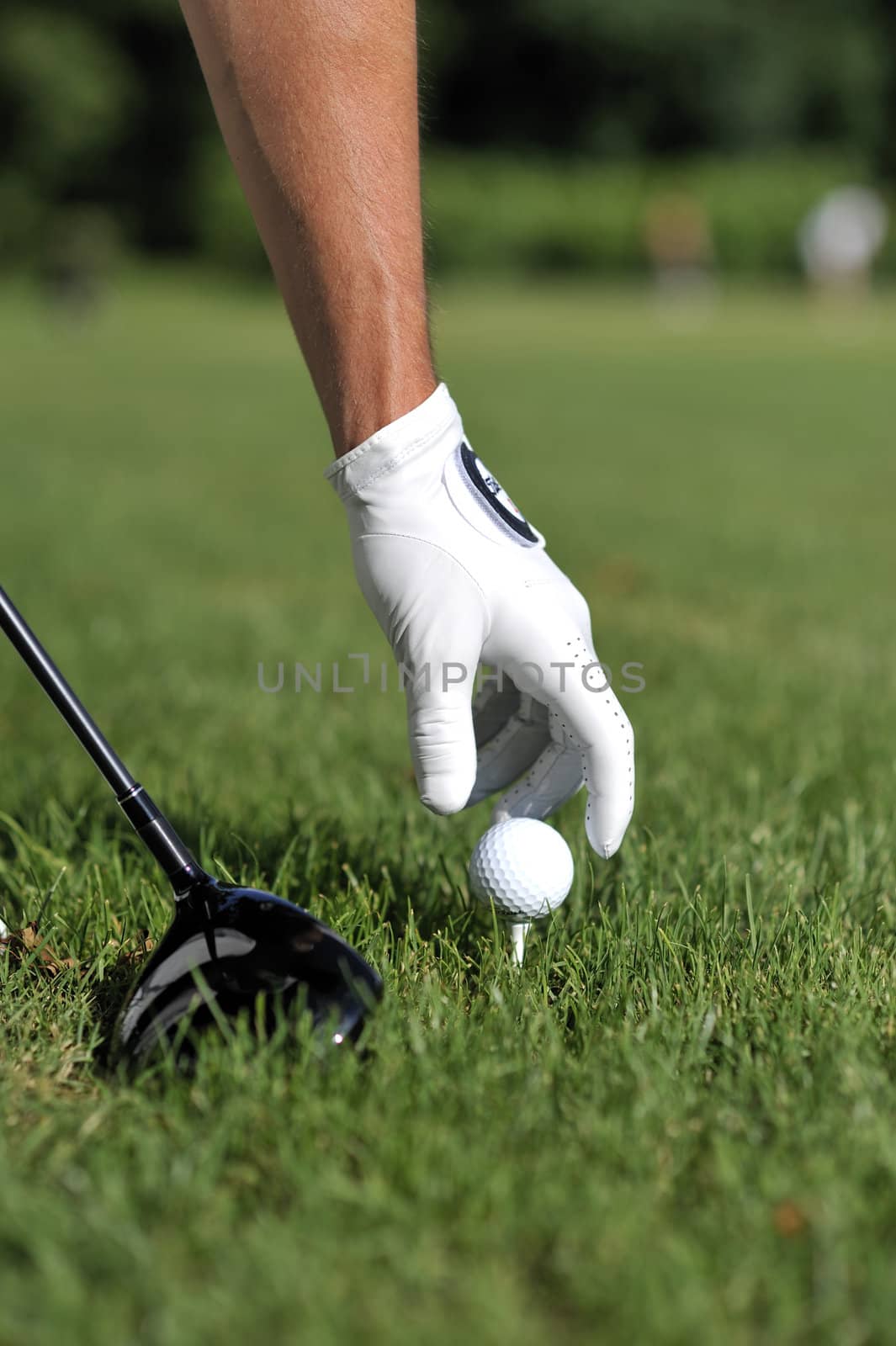 Man playing golf