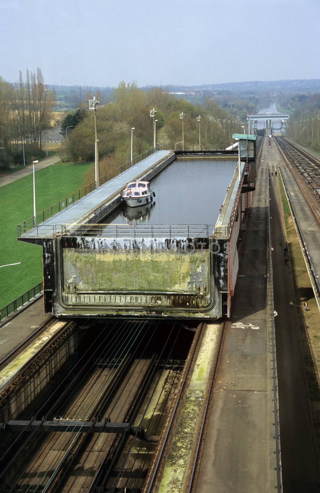 The inclined plane boat lift at Ronquieres, or sloping lock, raises and lowers boats and barges 68m or 223ft in about 90 minutes on the Brussels - Charleroi canal on a system of rails.