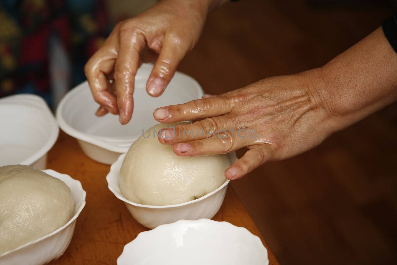 Preparation of the Korean bread from a rice flour