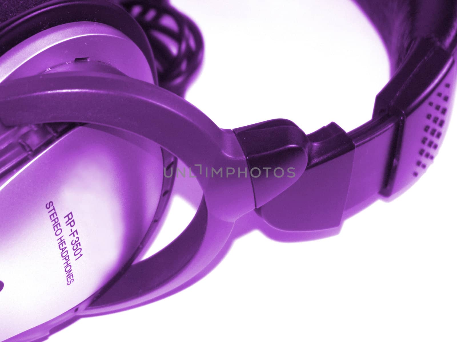 Headphones violet by soloir