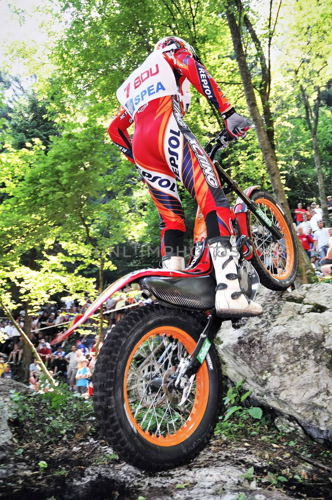Toni Bou (the winner) in action