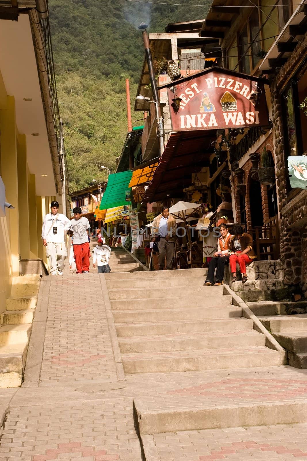 Aguas Calientes by melastmohican