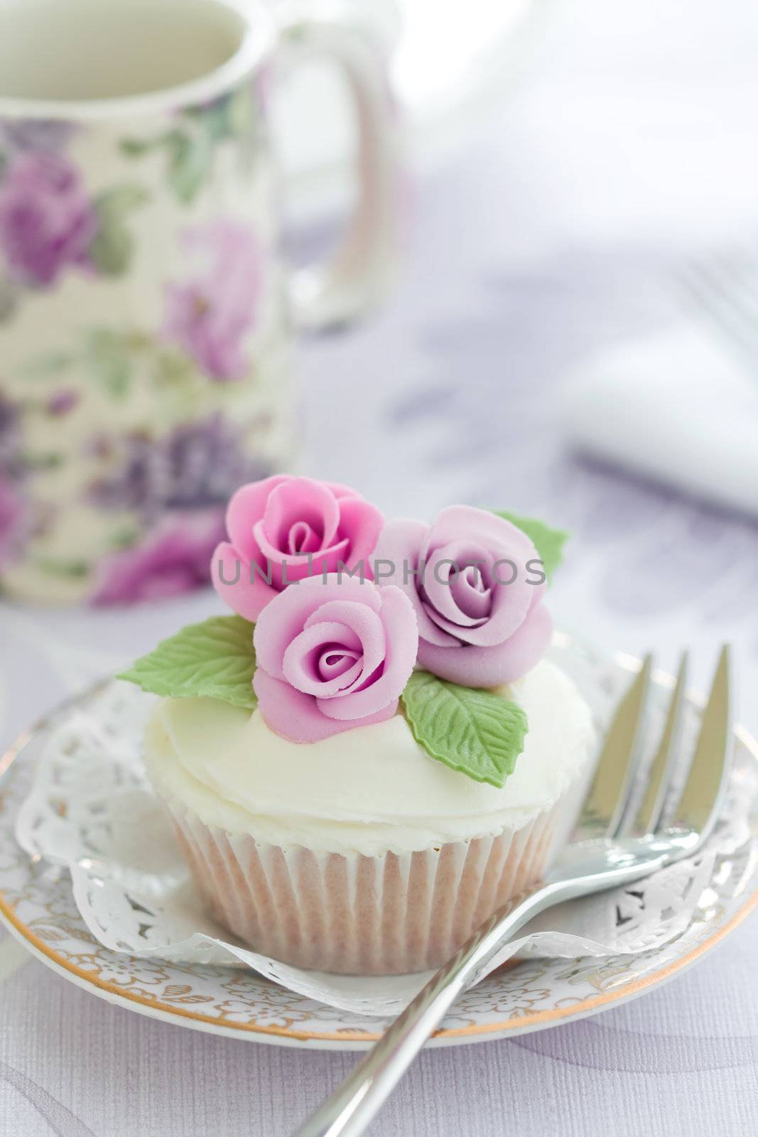 Purple rose cupcake by RuthBlack