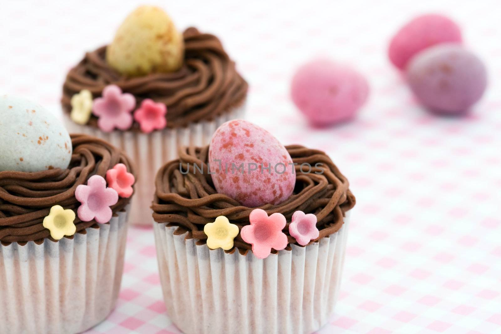 Cupcakes decorated with an Easter theme