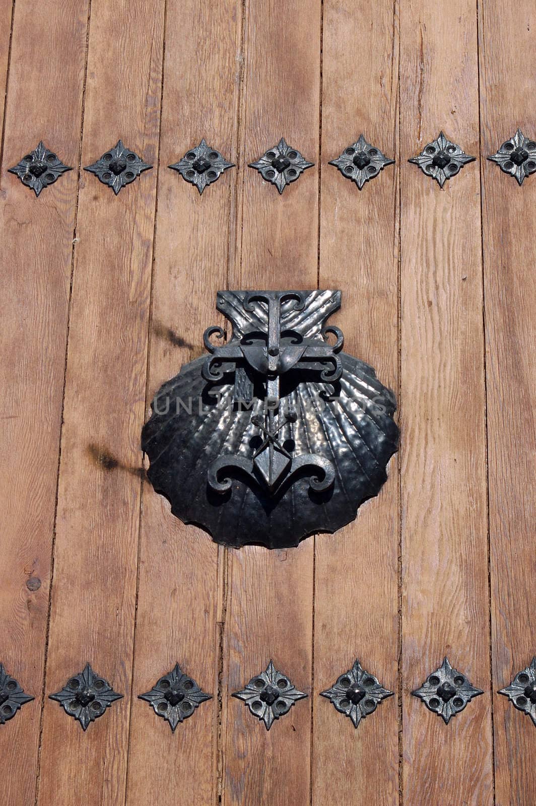 Puerta wooden ornaments with iron