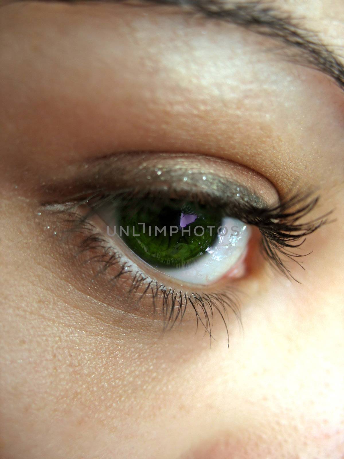 Pretty Green Eye by graficallyminded