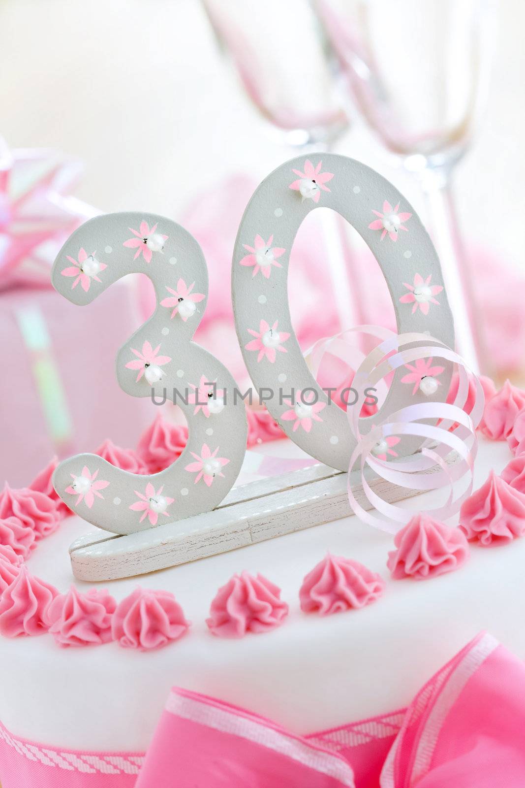 Thirtieth birthday cake by RuthBlack