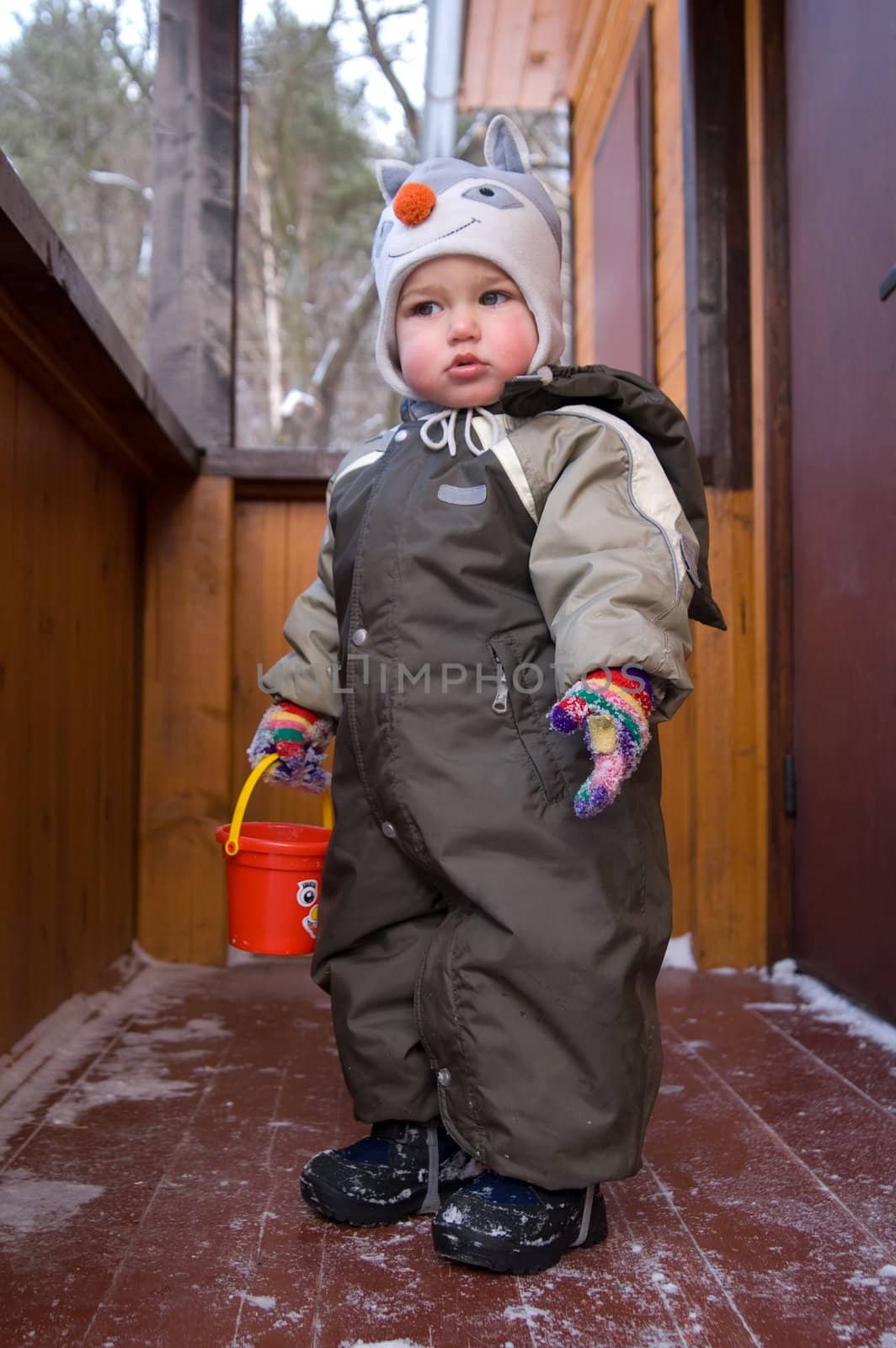 Boy with bucket  by lilsla