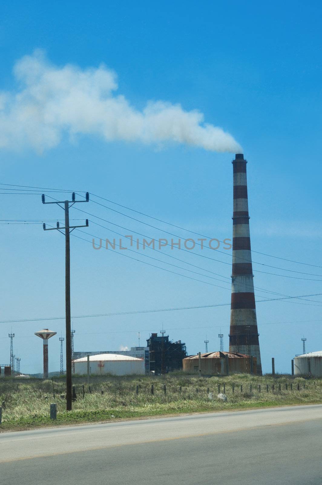 Cuban power plant by rgbspace