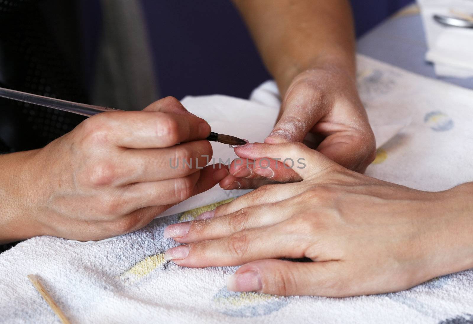 Escalating of nails in domestic conditions