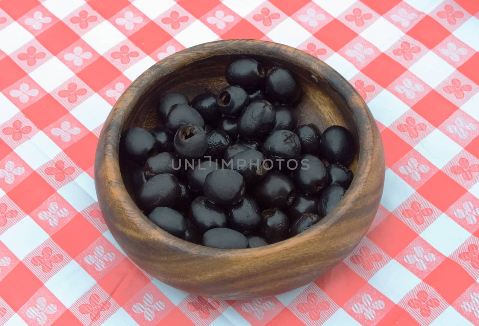 preserved black olives by tsvgloom