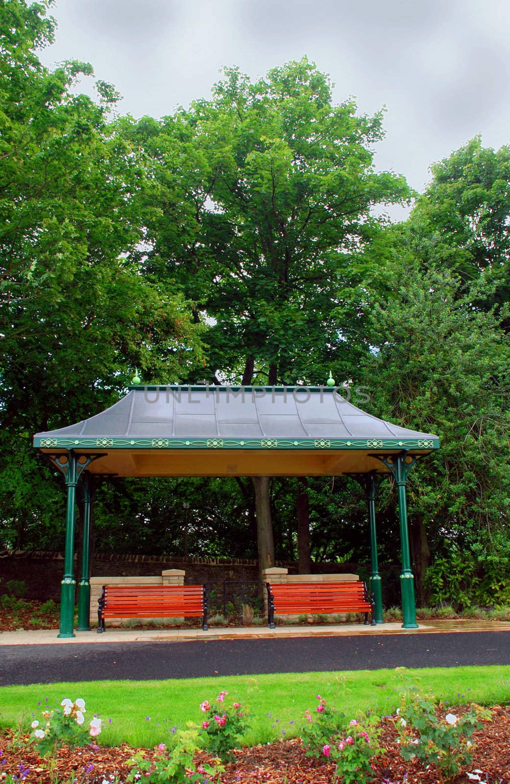 The Park Shelter by pwillitts