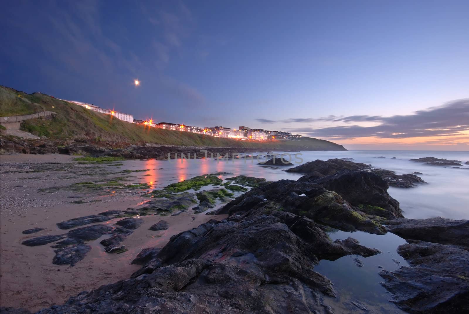 Dusk by the ocean in Newquay, UK