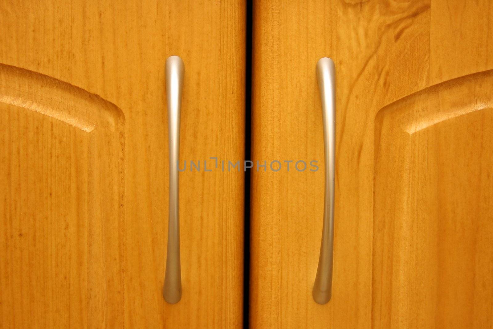 Furniture handles (front close-up)
