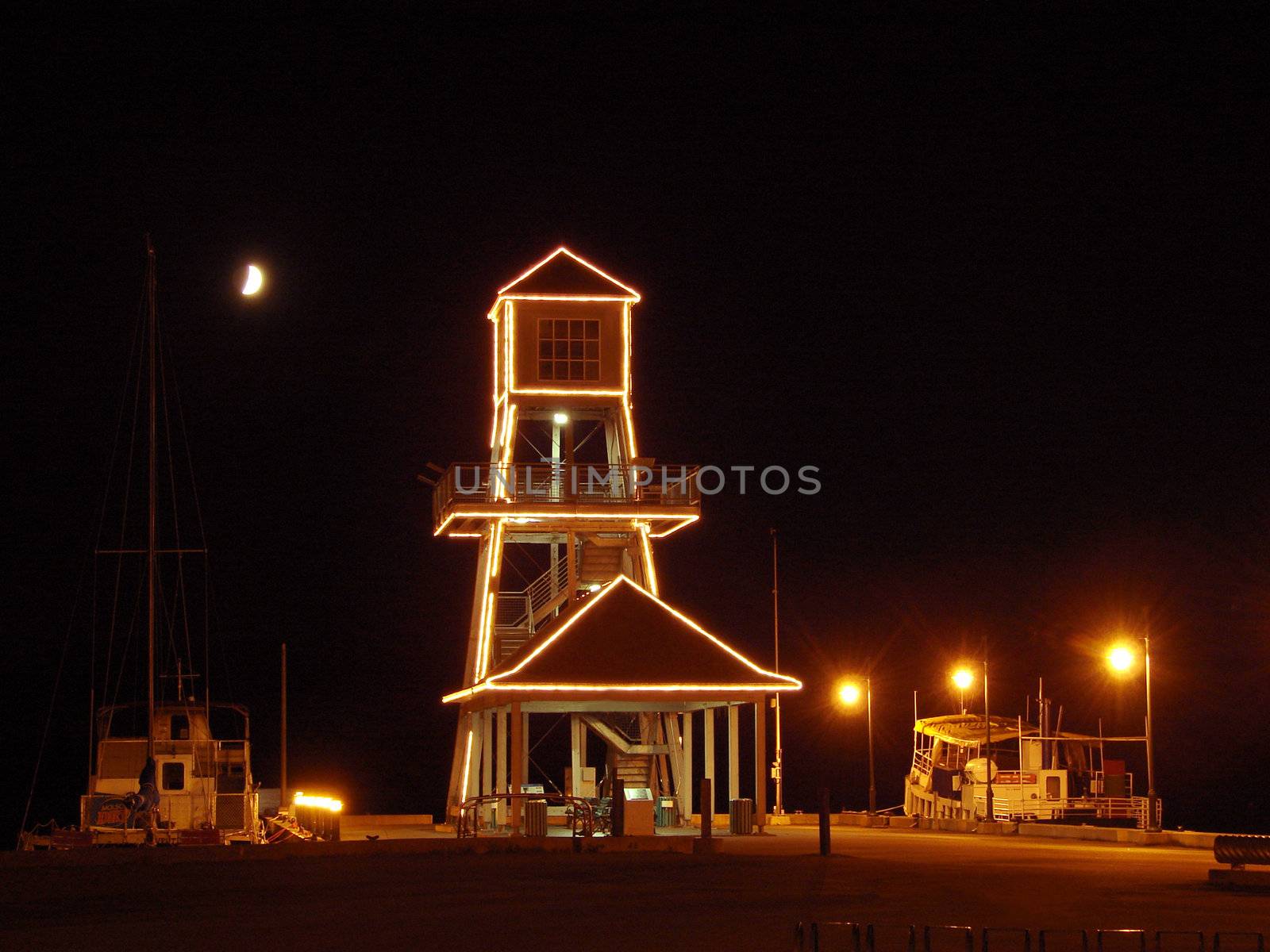 Wharf at night by Thorvis