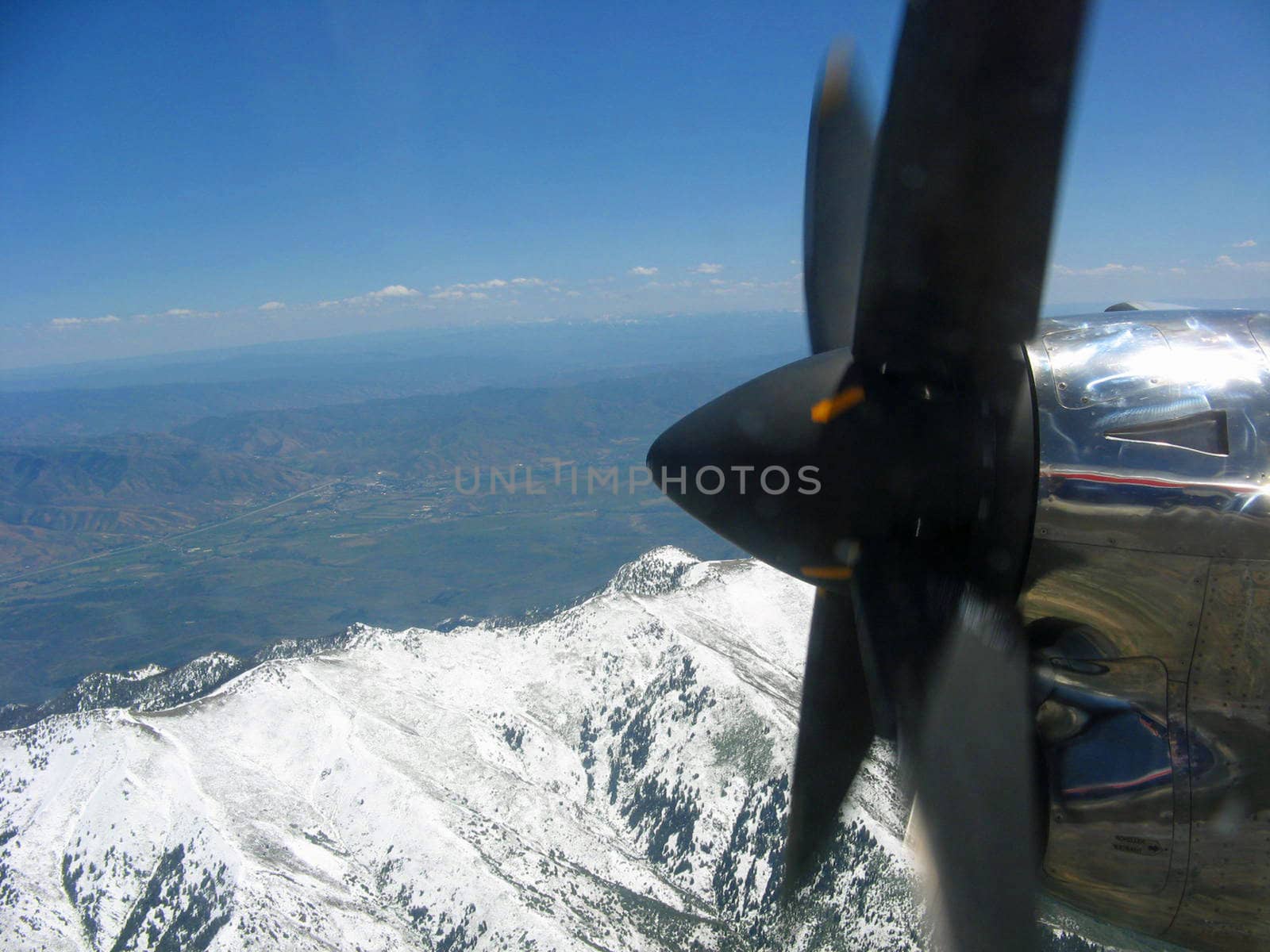 Mountains and Propeller by bellafotosolo