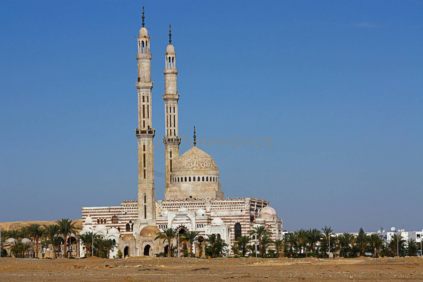 mosque in Egypt by zhannaprokopeva