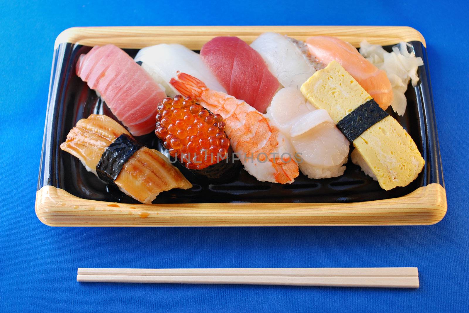 Japanese sushi set by yuriz