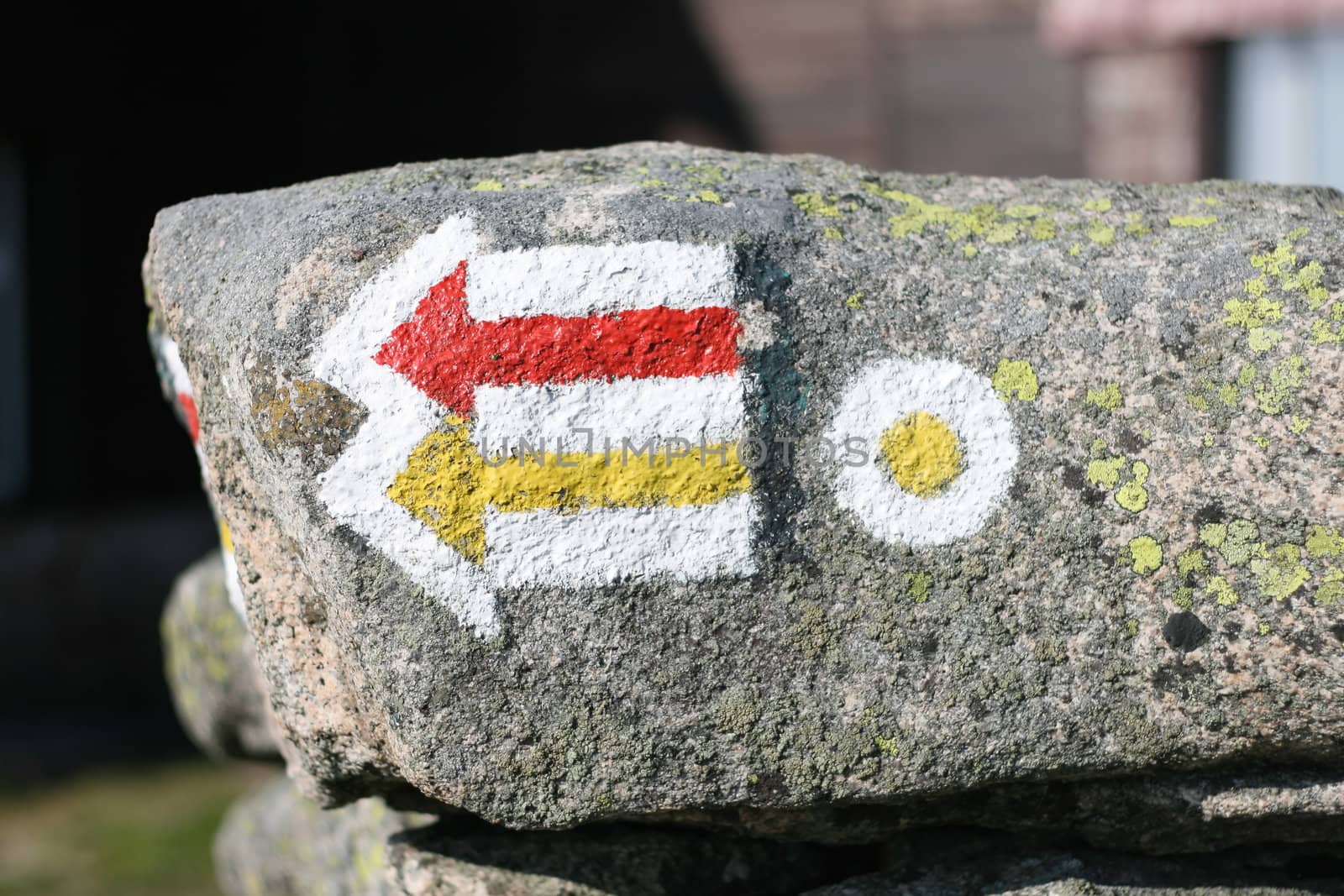 tourist trail painted on the rock, orientation, tourism