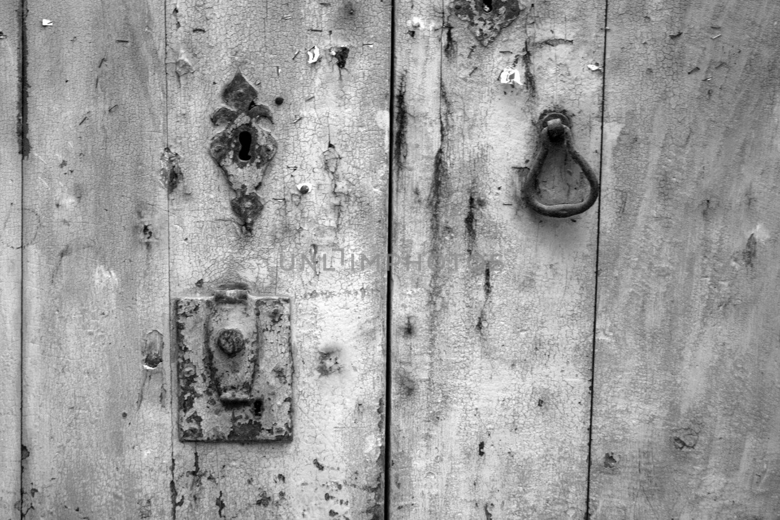 old Maltese door by keki