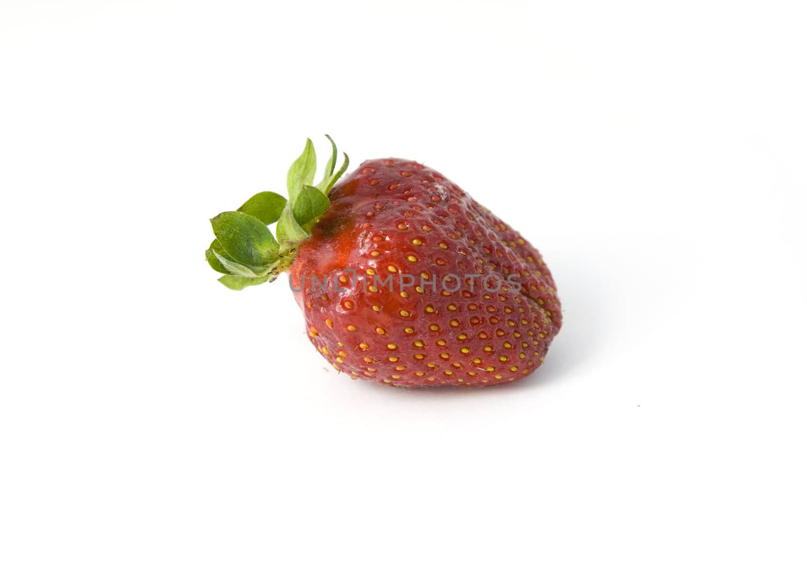 strawberry by Saksoni