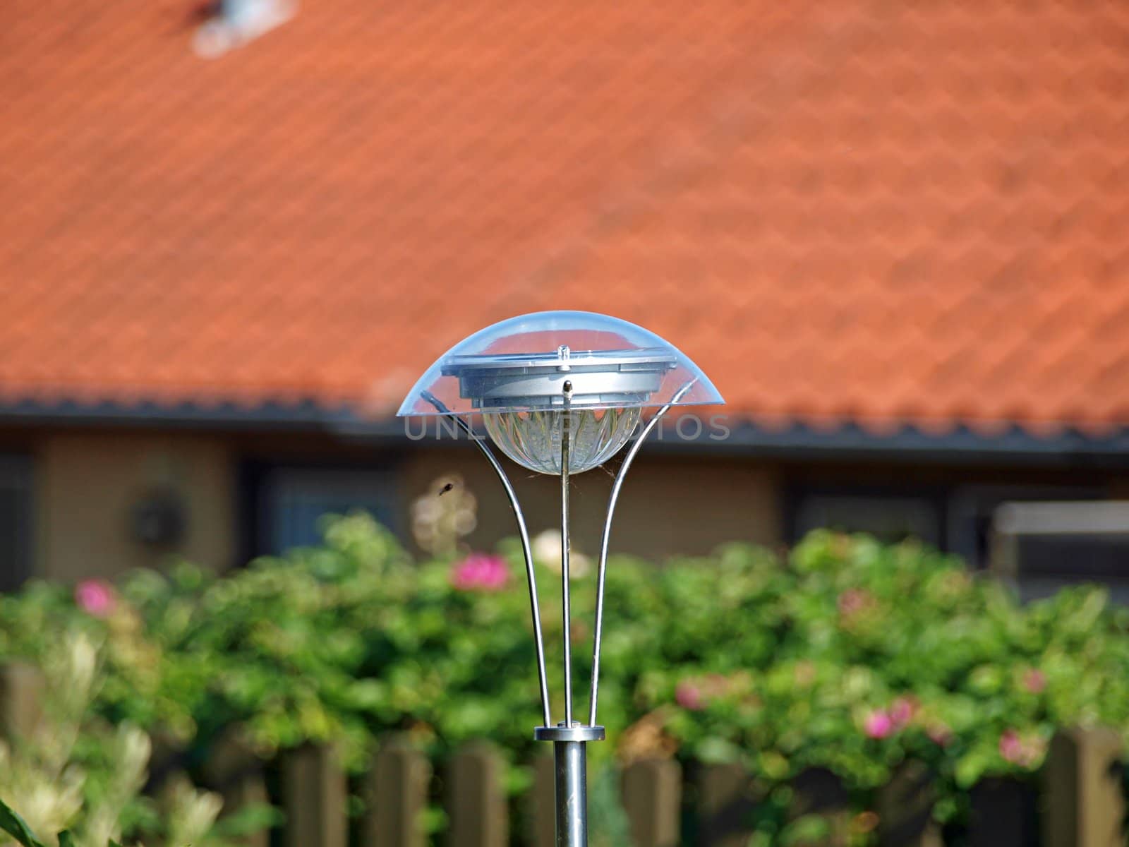Garden solar lamp by Ronyzmbow