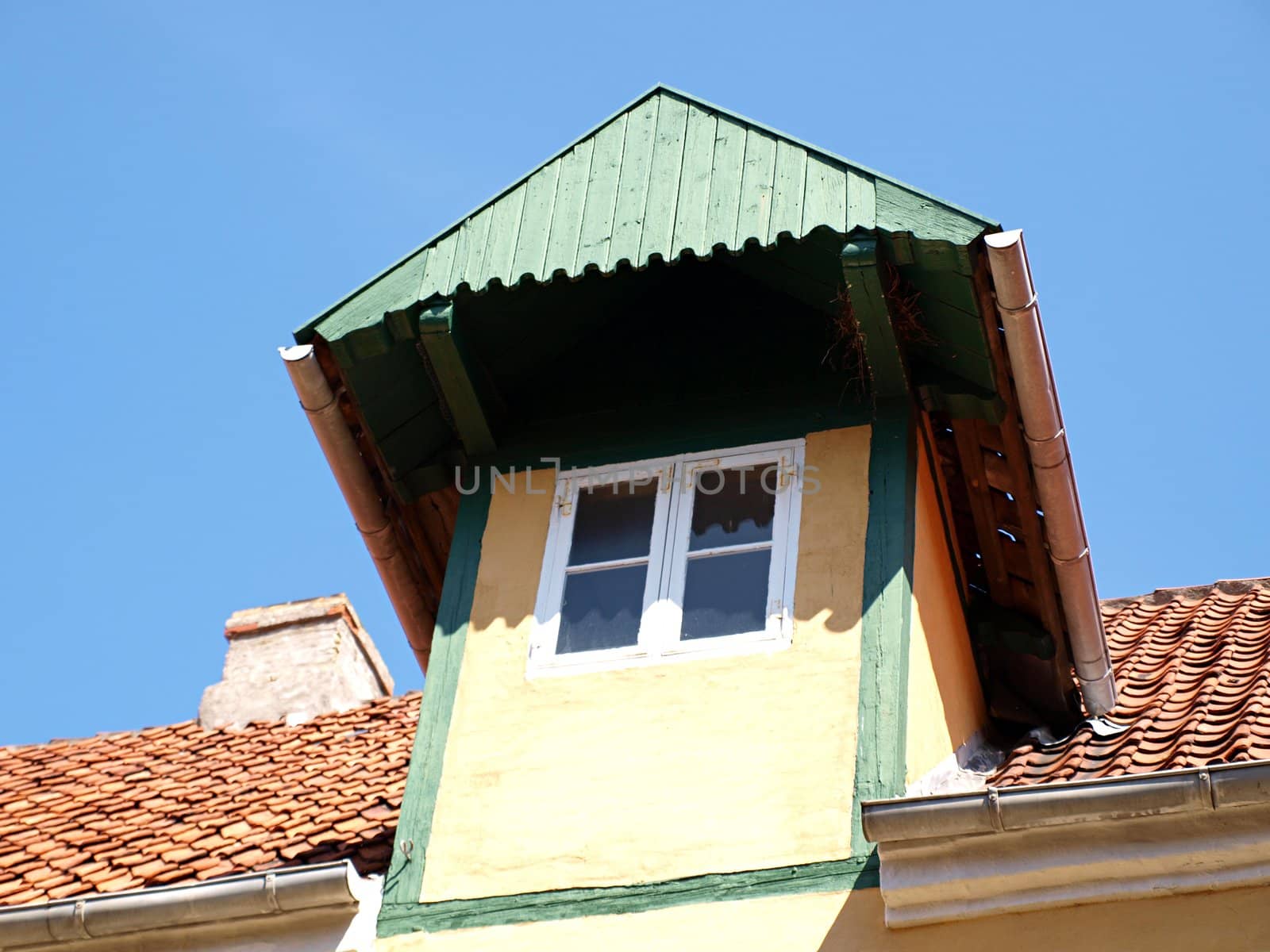 Dormer roof attic window by Ronyzmbow