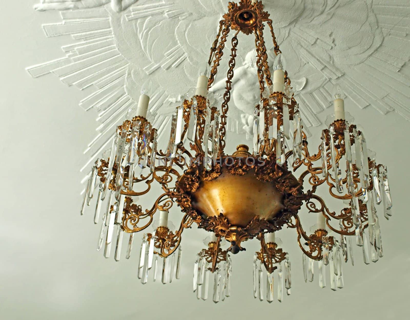 Classical Style Old Beautiful Crystal Chandelier 