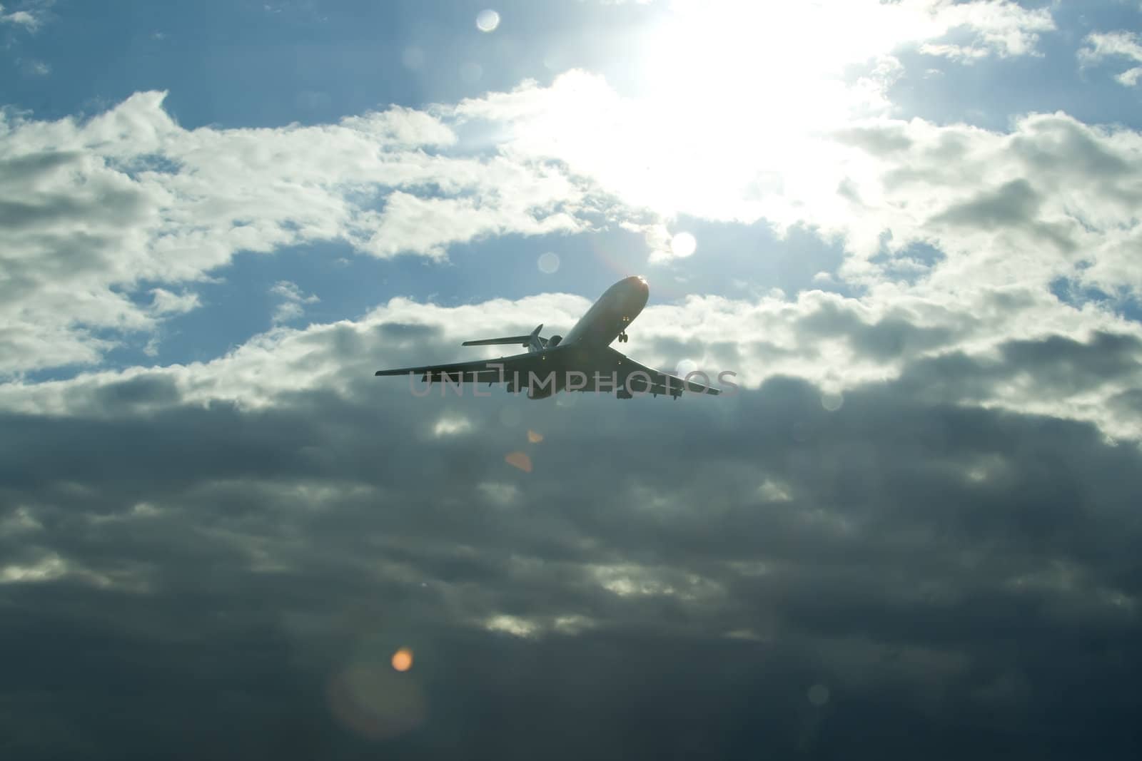 Tupolev TU-154M landing approach