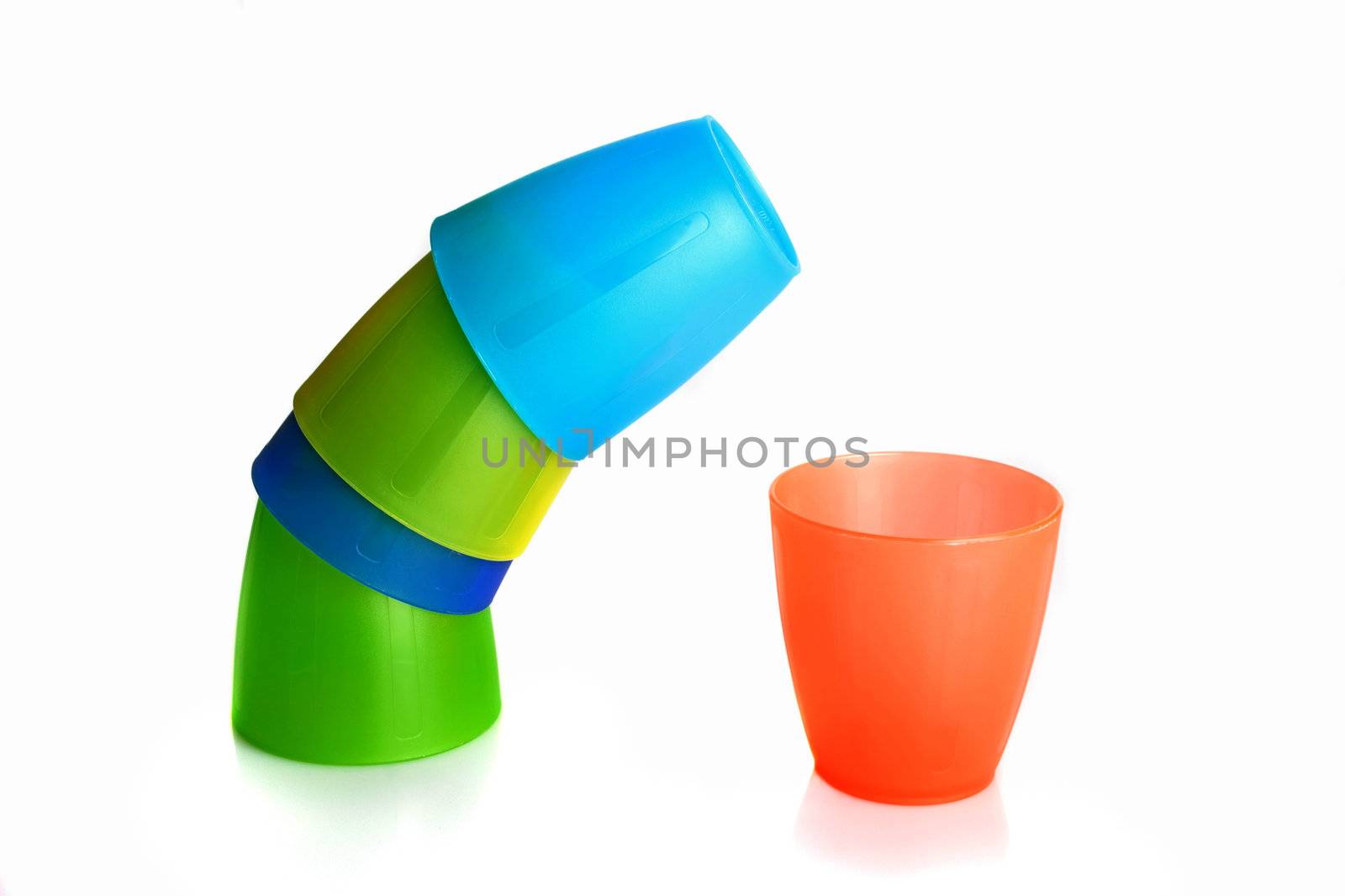 Plastic cups by Iko