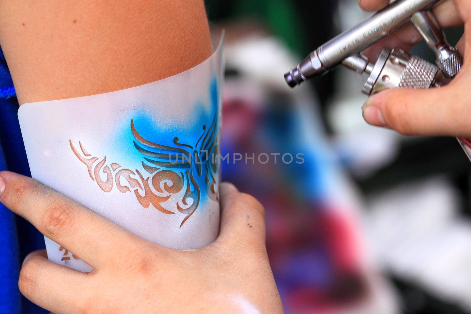 air brush tatoo by hlehnerer