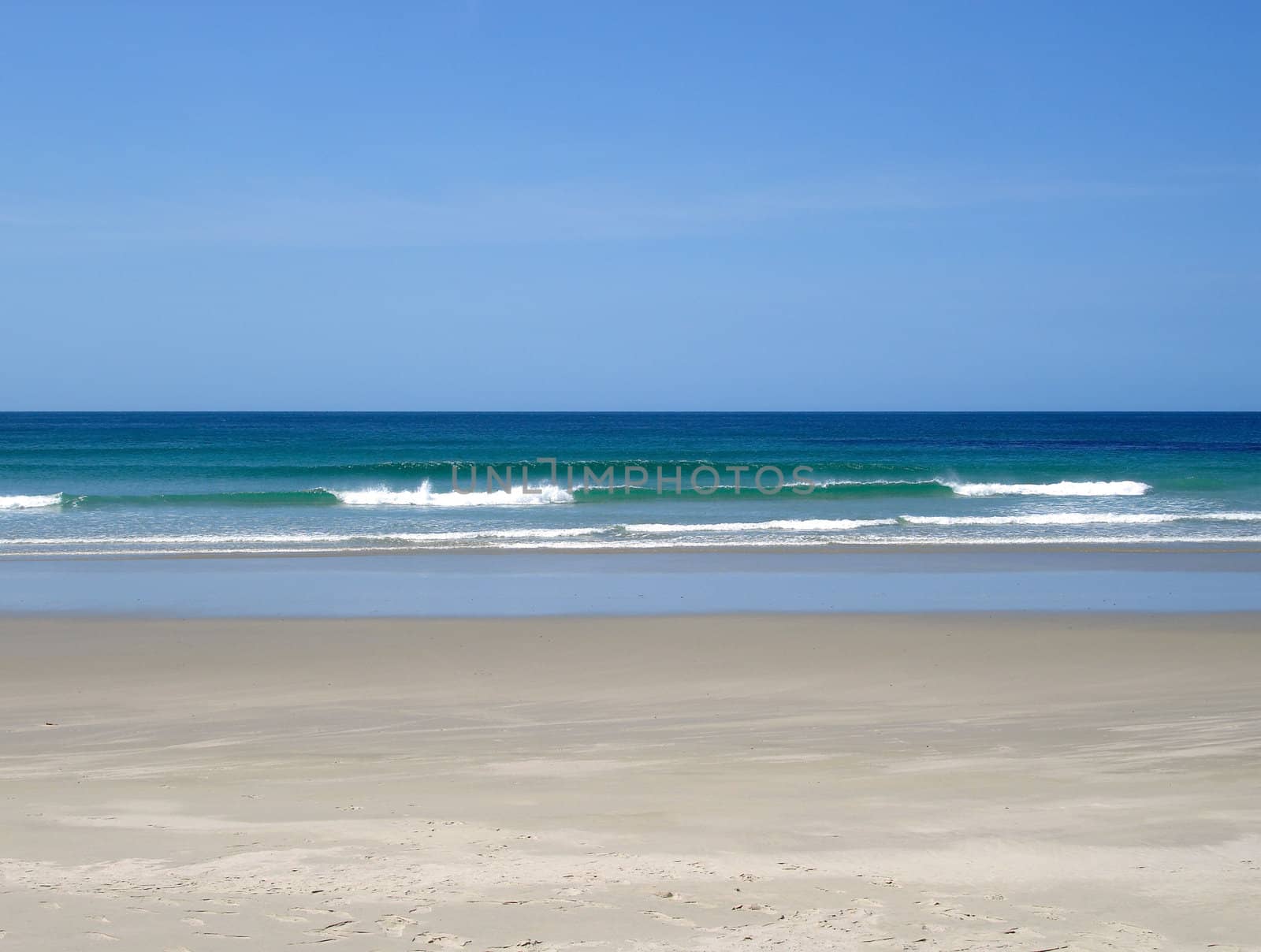 Pristine Beach of Tapotupotu Bay, New Zealand by Cloudia