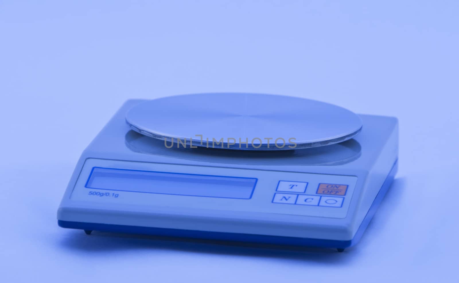 Electronic precise balance.