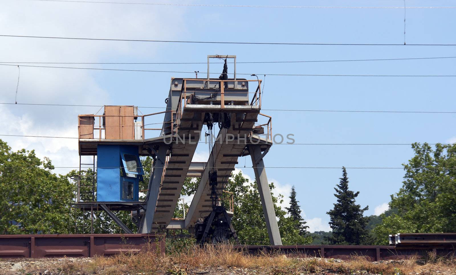 The railway crane by Dominator