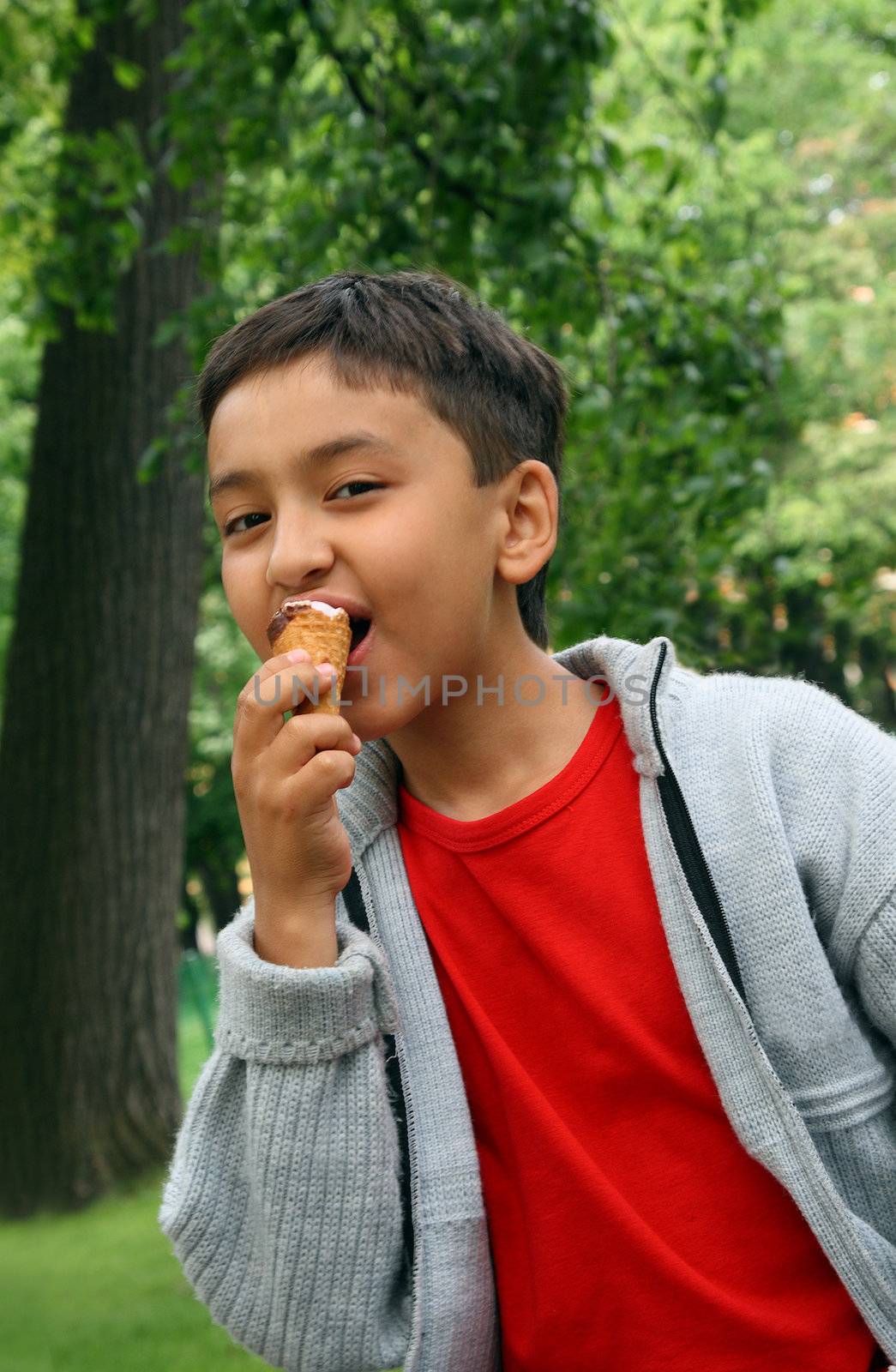 boy eating ice-cream by Mikko