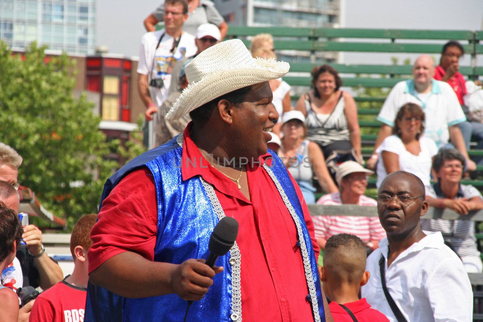 ROTTERDAM - SUMMER CARNIVAL, JULY 26, 2008. TV Showman Quintis Ristie at the Caribbean carnival parade in Rotterdam on July 26.
